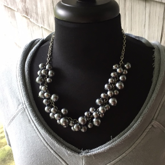 Bouncing Baubles! Gunmetal Gray Faux Pearls - Picture 2 of 6